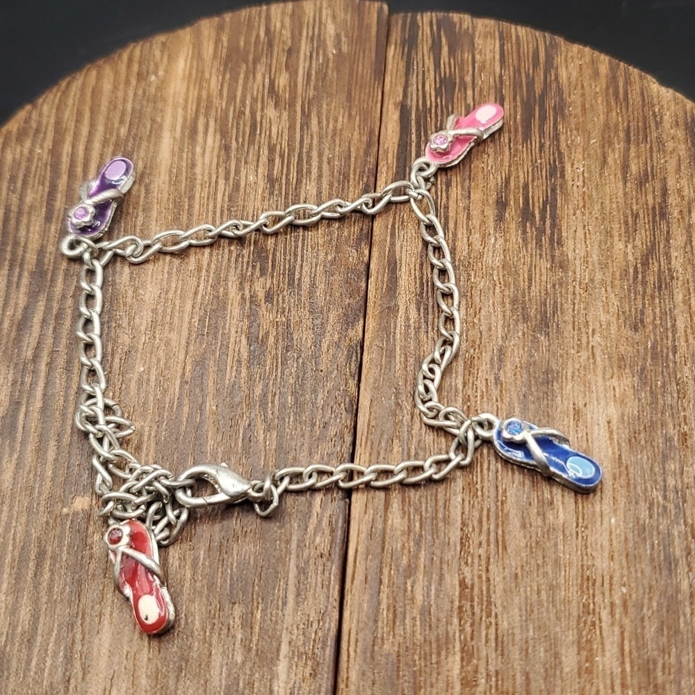 B2023‎ flip flop easy breeze girly feminine beachy charm bracelet
